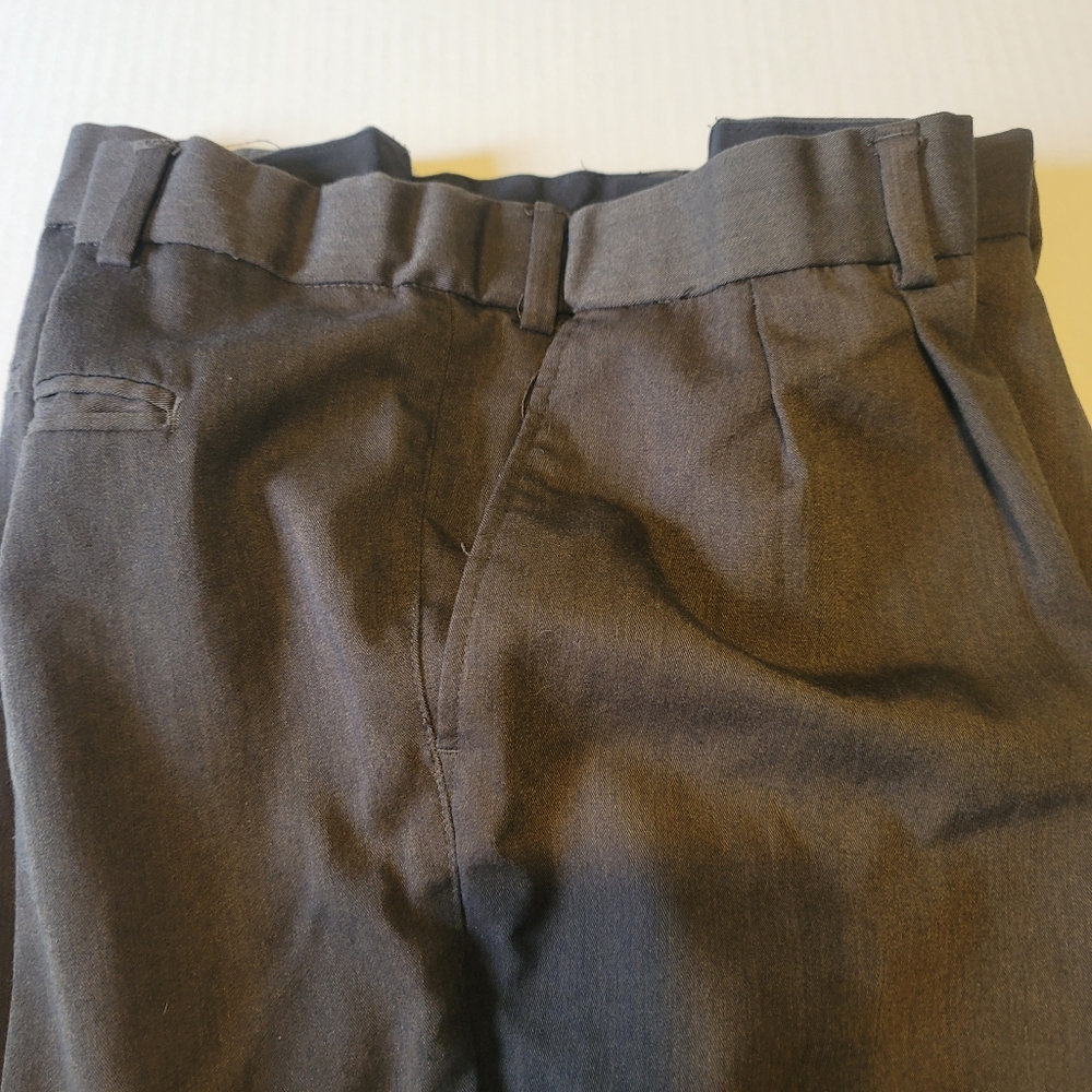 Casual Male gold series 48/30 brown dress pant